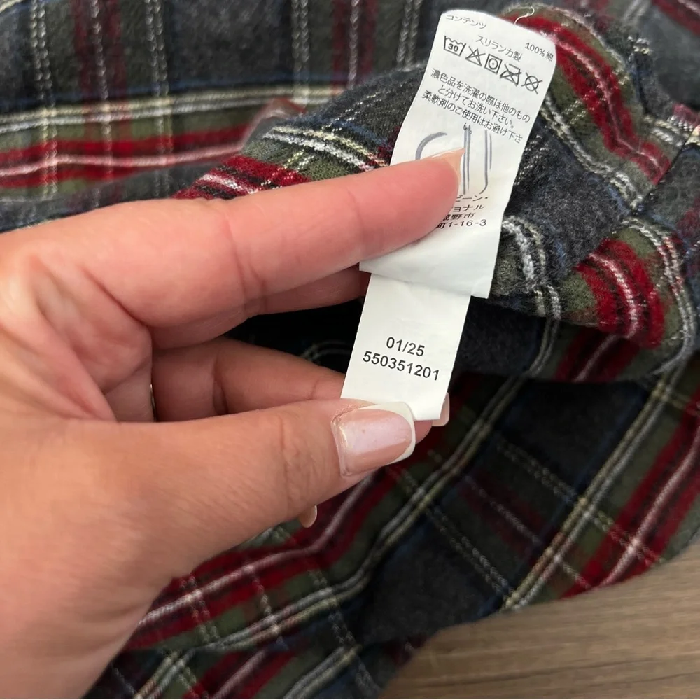 L.L. Bean Men's Scotch Plaid Flannel Shirt - Traditional Fit- Grey/Red - Sz M